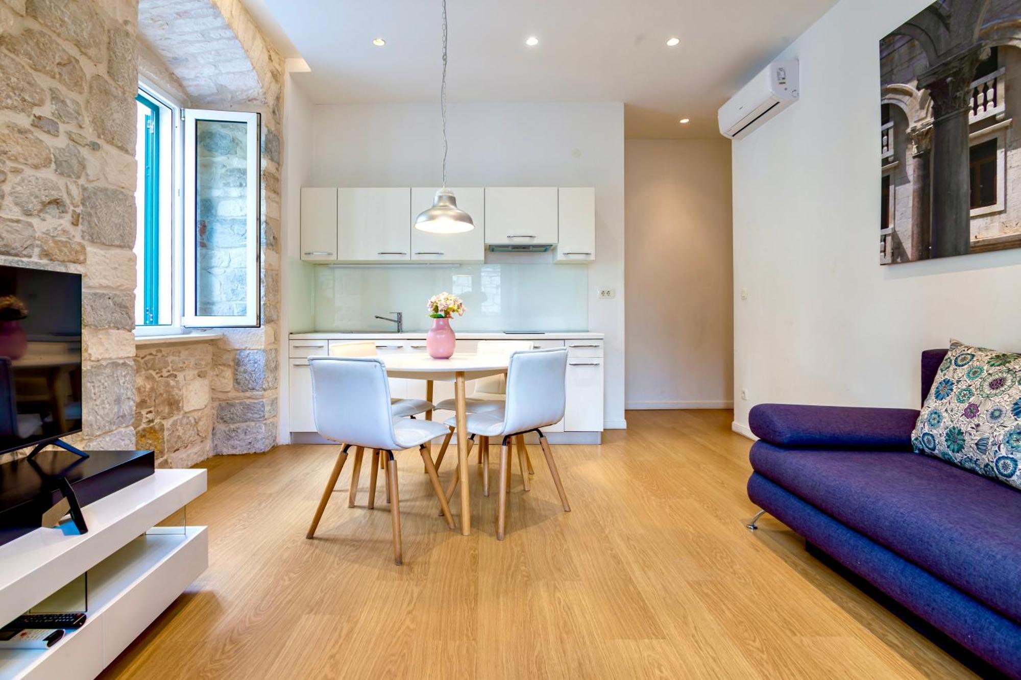 Apartments & Rooms Graso Split Bilik gambar