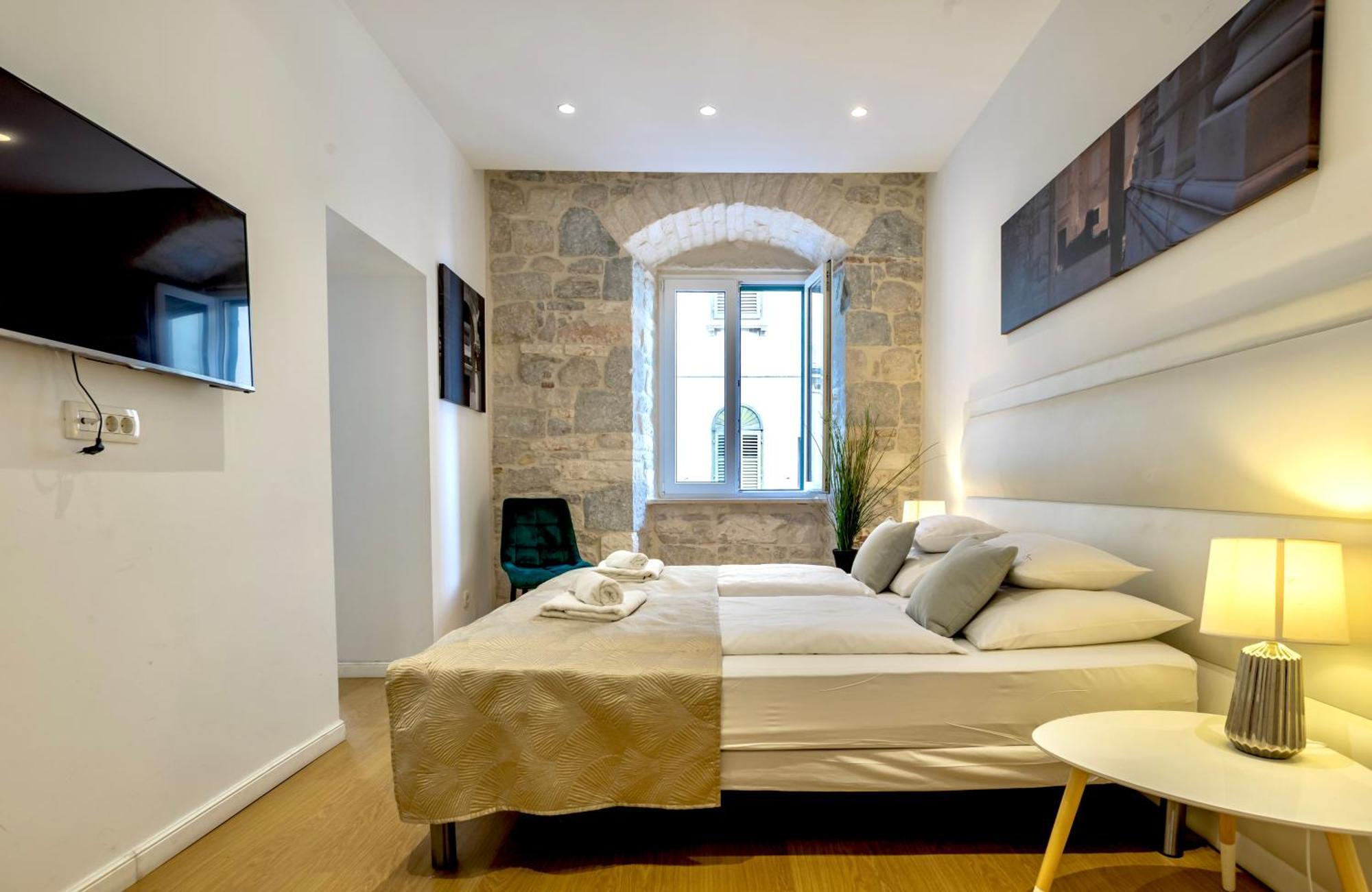 Apartments & Rooms Graso Split Bilik gambar